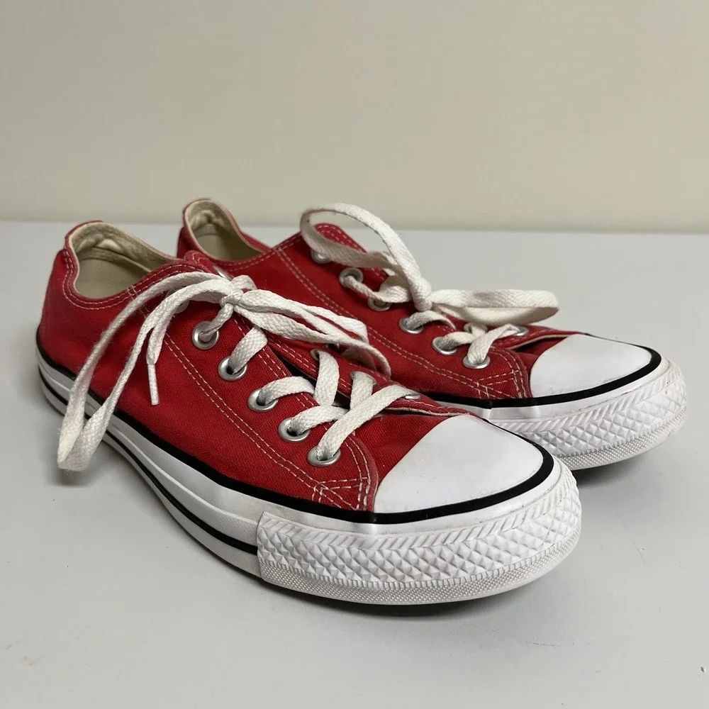 Converse Chuck Taylor All Star Low Top Red Canvas Sneakers Unisex Size 8 Skater